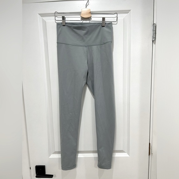 TnaBUTTER™ Atmosphere Hi-Rise Legging - Picture 2 of 8